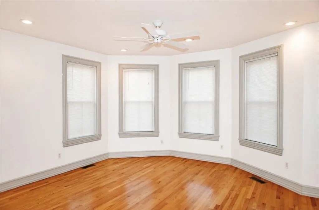 643 East 5th St, South Boston