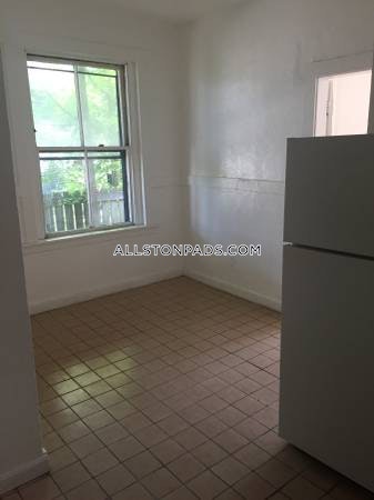 3 bed, 1 bath apartment for rent at 4 Adella Pl Unit U2, Allston — photo 3 of 12