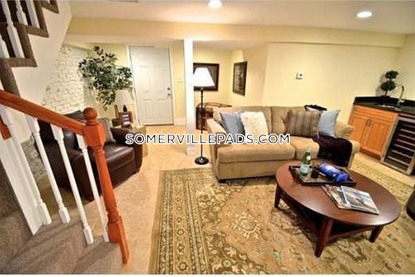 4 bed, 2.5 bath apartment for rent at 201 College Ave Unit 1, Davis Square — photo 9 of 29