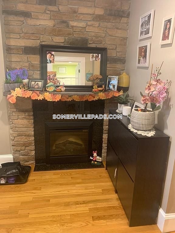 4 bed, 2.5 bath apartment for rent at 201 College Ave Unit 1, Davis Square — photo 14 of 29