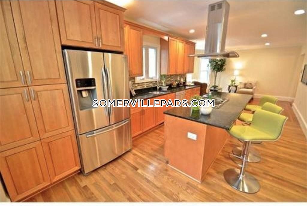 4 bed, 2.5 bath apartment for rent at 201 College Ave Unit 1, Davis Square — photo 20 of 29