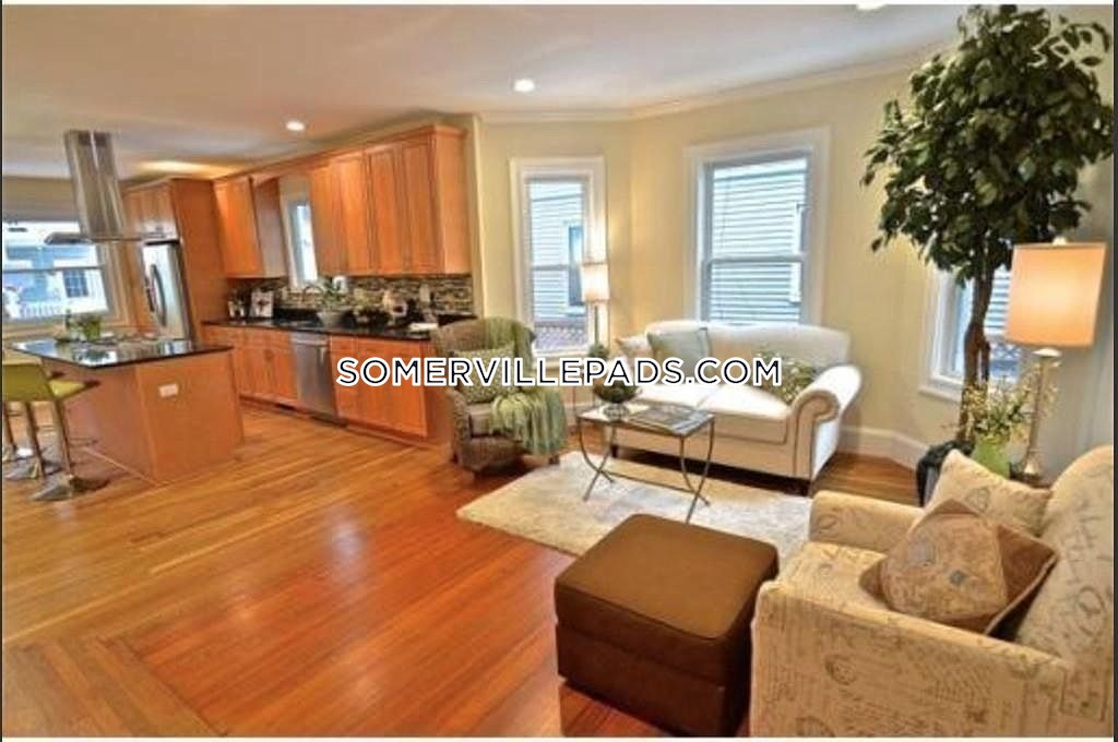4 bed, 2.5 bath apartment for rent at 201 College Ave Unit 1, Davis Square — photo 22 of 29