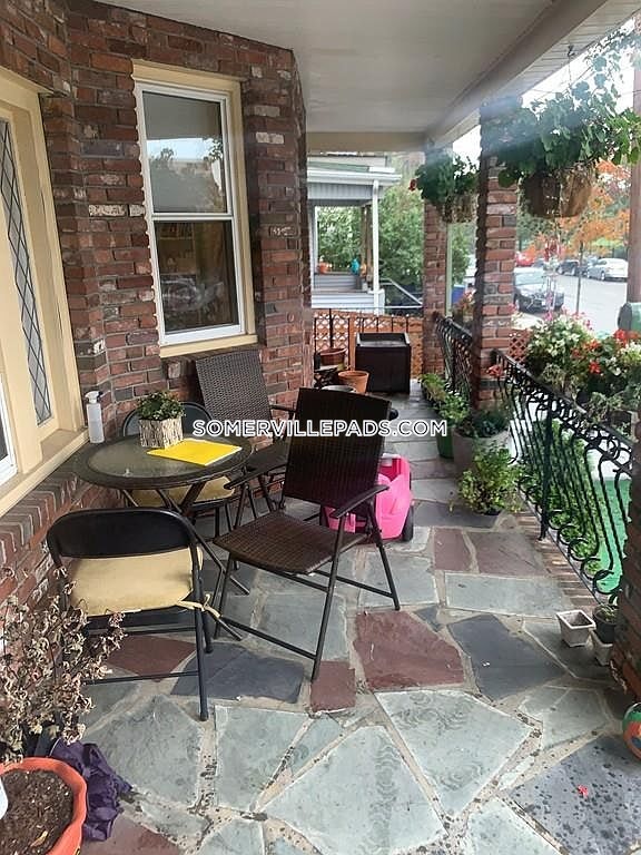 4 bed, 2.5 bath apartment for rent at 201 College Ave Unit 1, Davis Square — photo 26 of 29