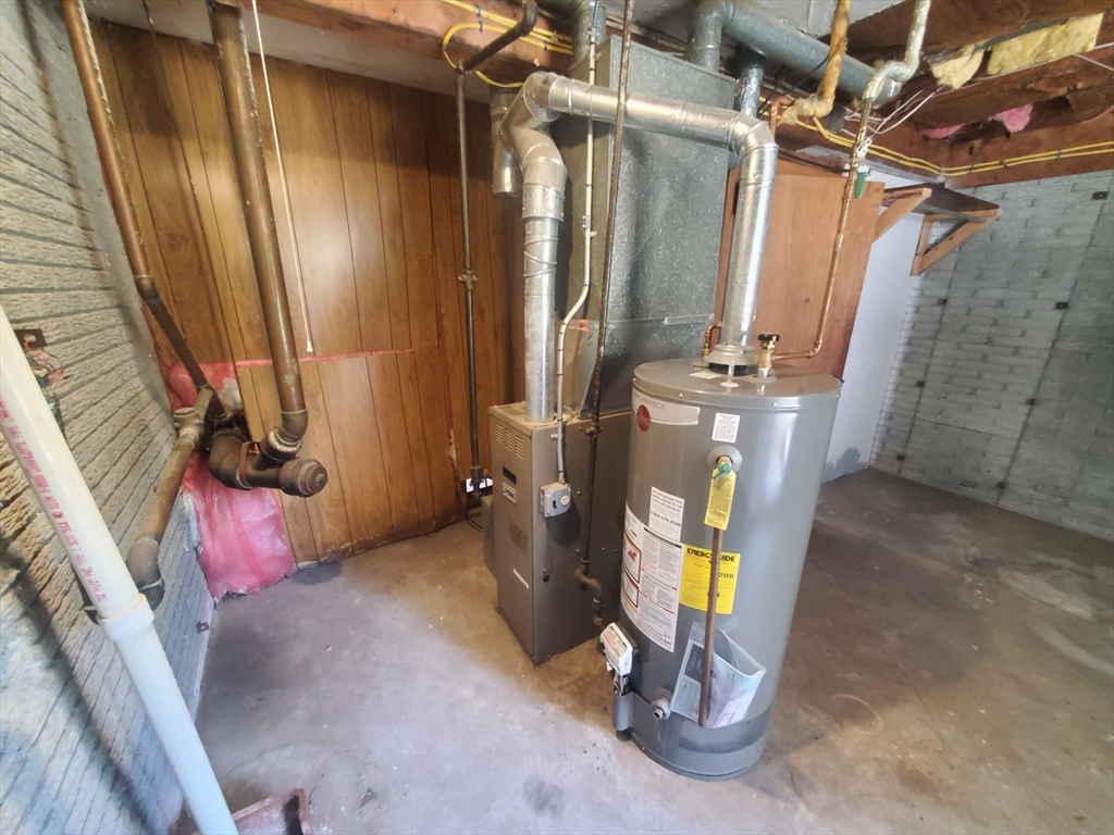 174 Pine St, Holbrook