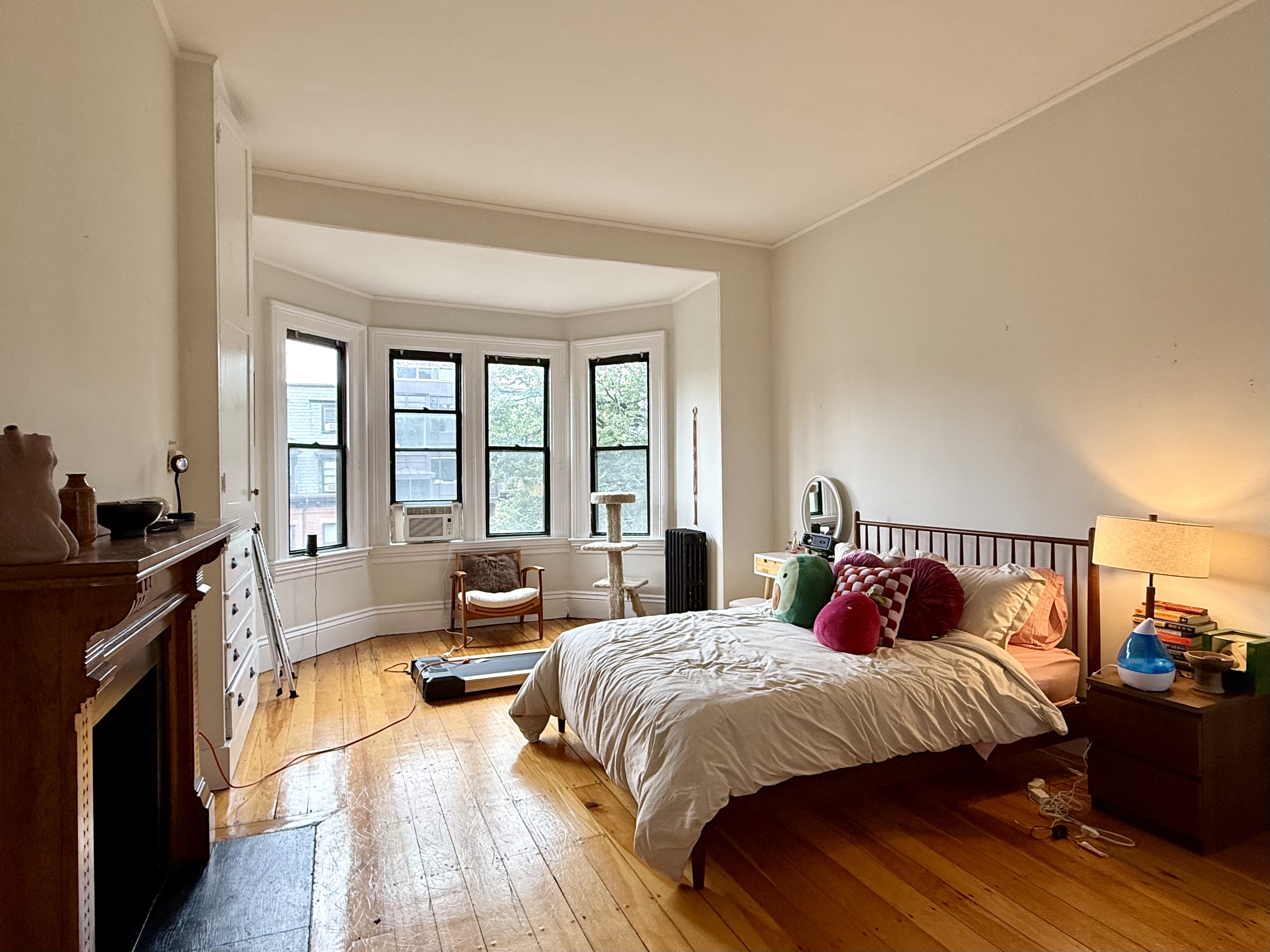 354 Marlborough St, Back Bay