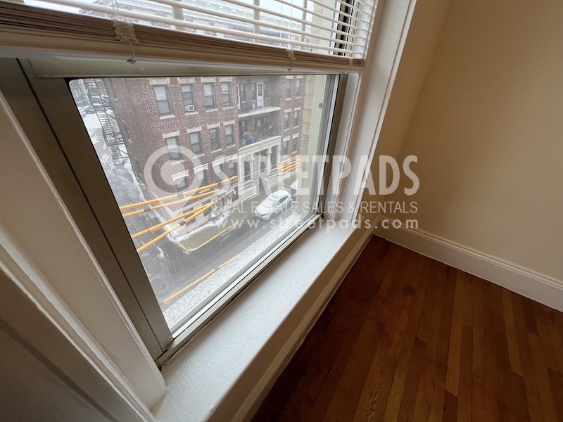 1315 Commonwealth Ave, Allston