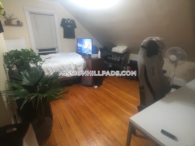 270 Parker Hill Ave, Mission Hill