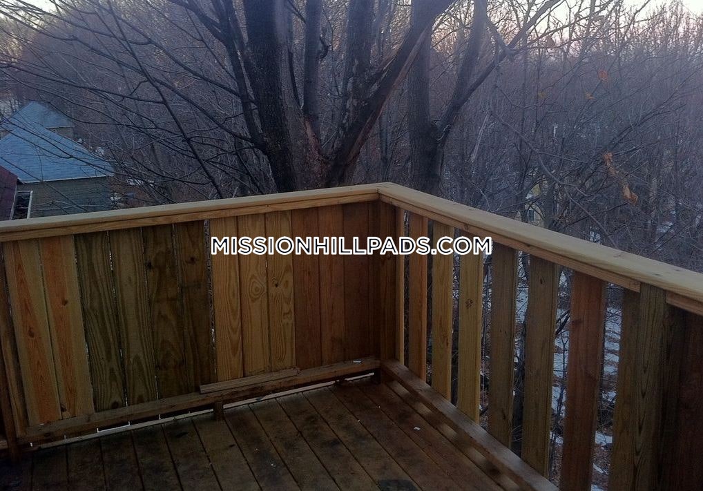 270 Parker Hill Ave, Mission Hill