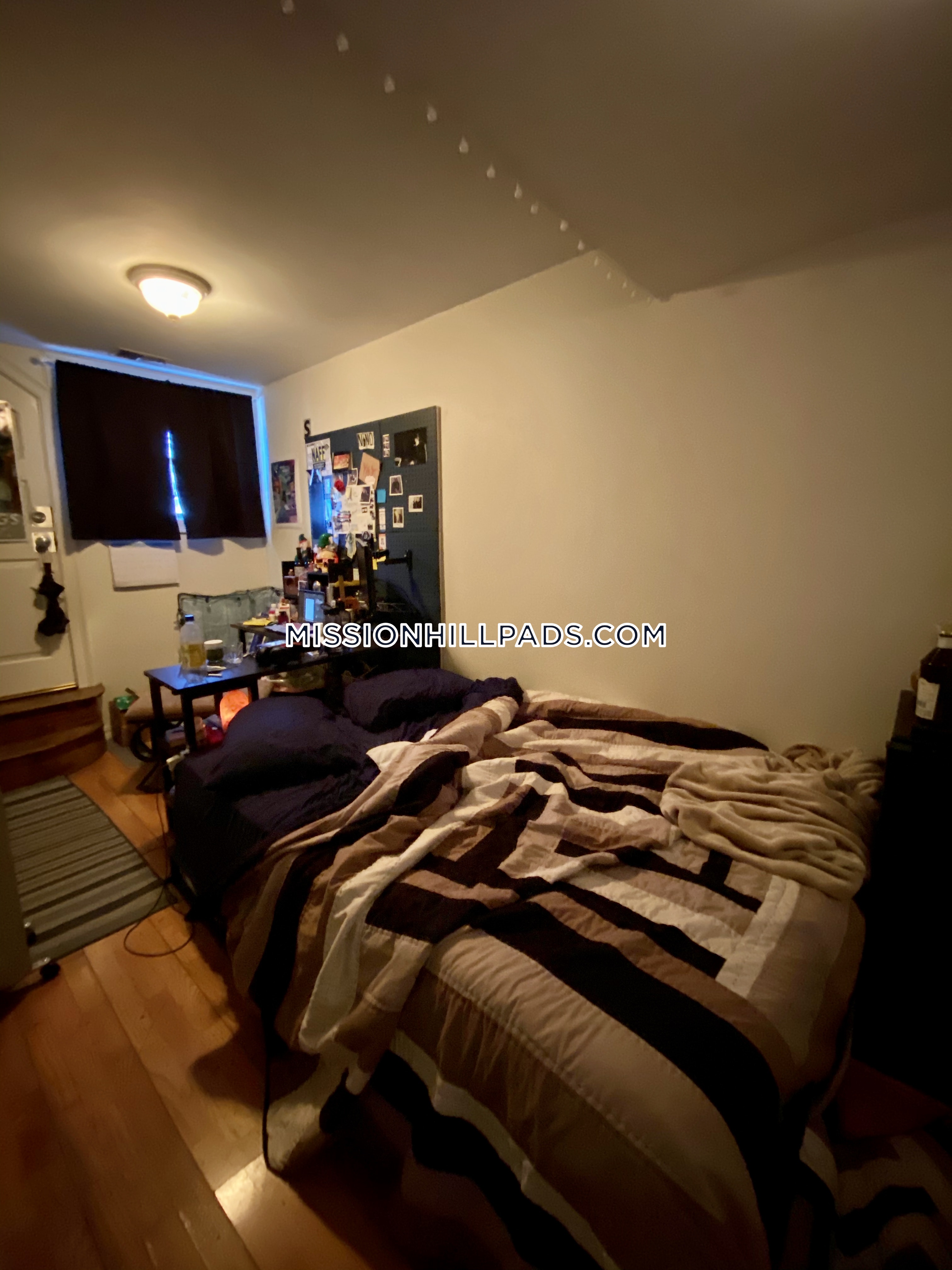 6 bed, 3 bath apartment for rent at 152-154 Parker Hill Ave Unit 1, Mission Hill — photo 23 of 38
