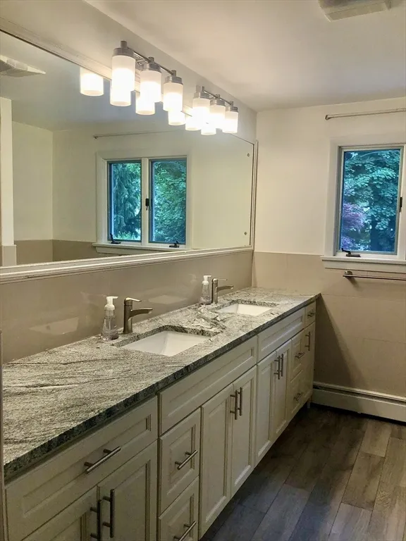 15 Sycamore Rd, Montrose