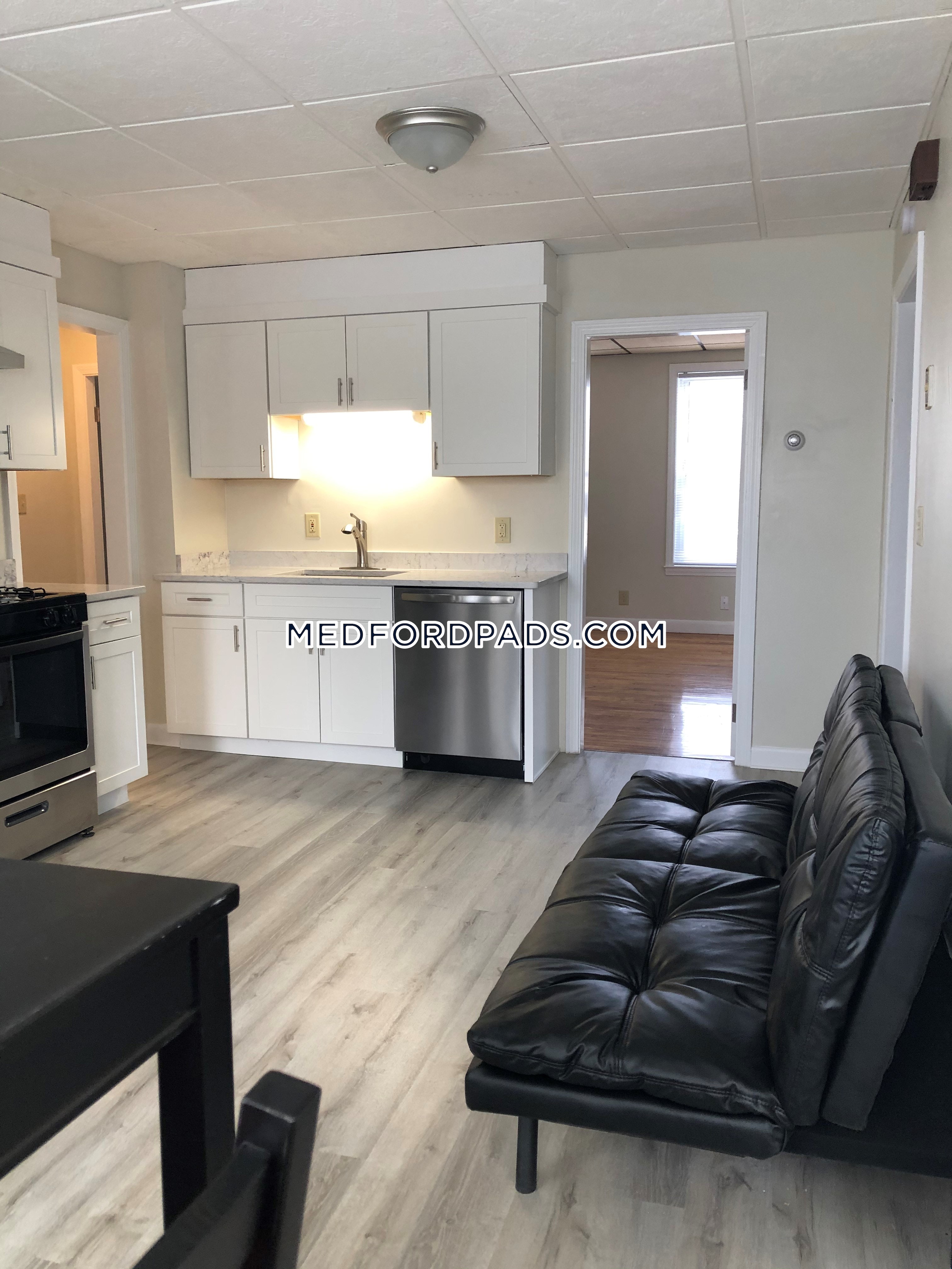 4 bed, 1 bath apartment for rent at 77 Lynman Ave Unit 2, Tufts University — photo 16 of 31