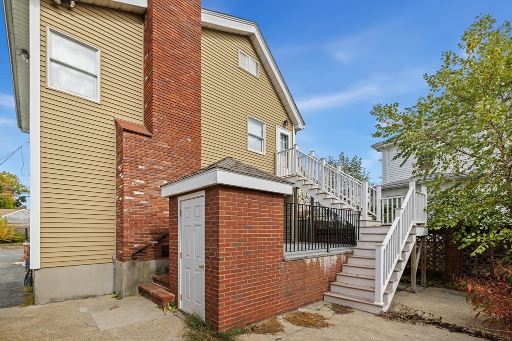 28 Salem St, Wakefield