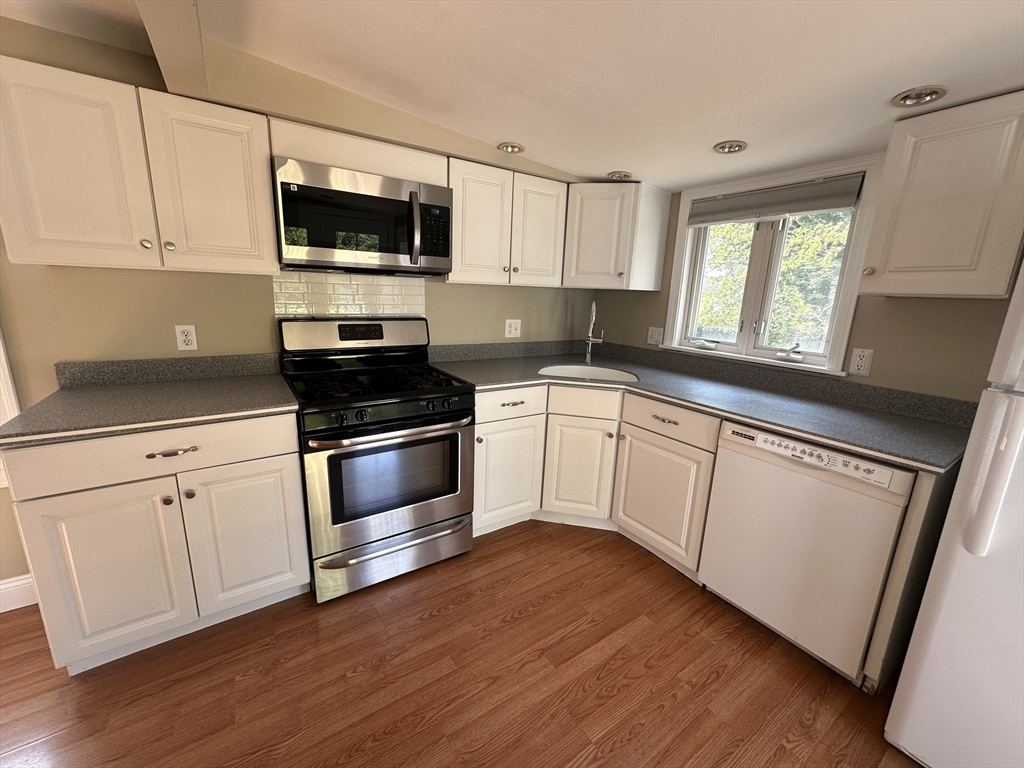 23 Safford St, Quincy