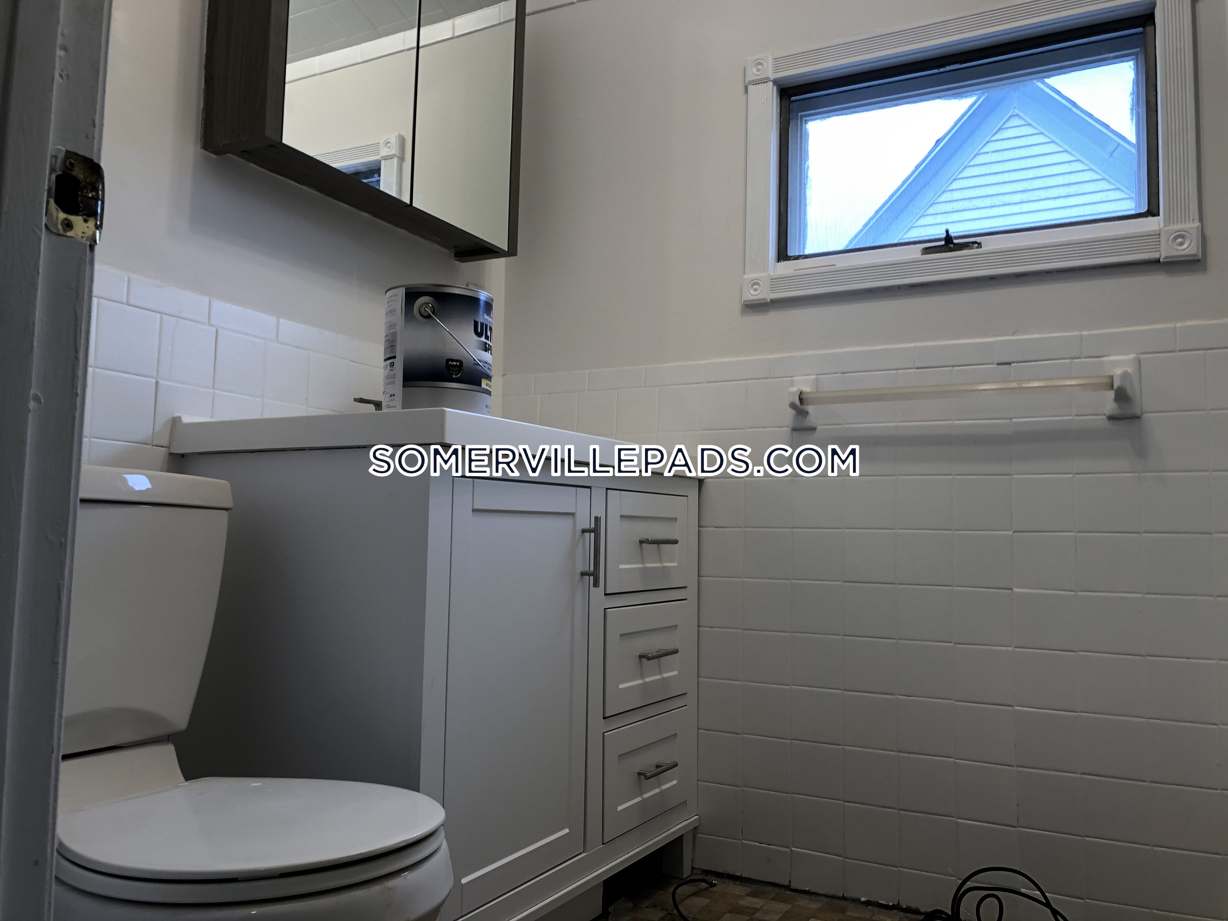 4 bed, 1 bath apartment for rent at 33 Teele Ave Unit 2, Davis Square — photo 14 of 16