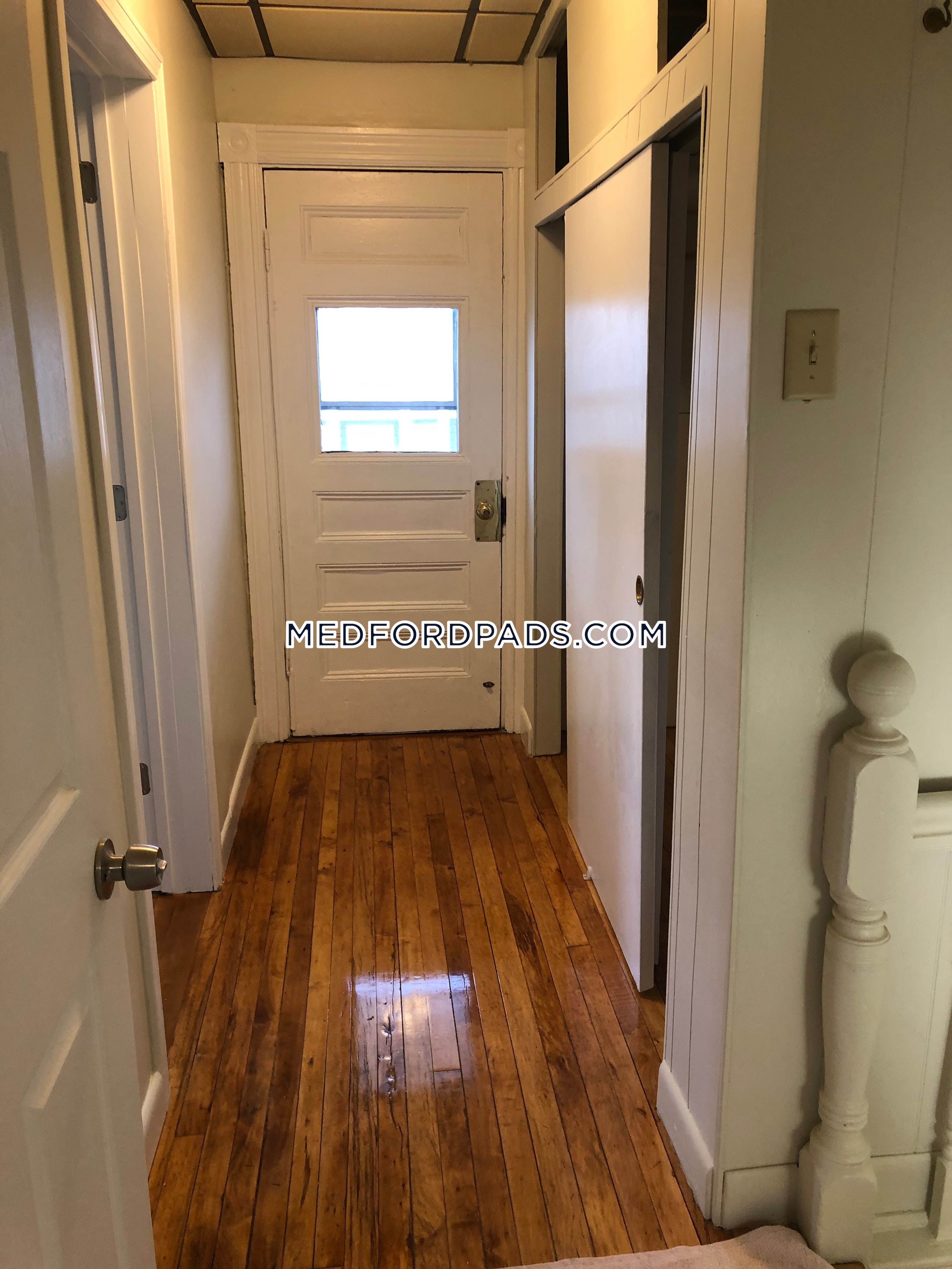 4 bed, 1 bath apartment for rent at 77 Lynman Ave Unit 2, Tufts University — photo 1 of 31