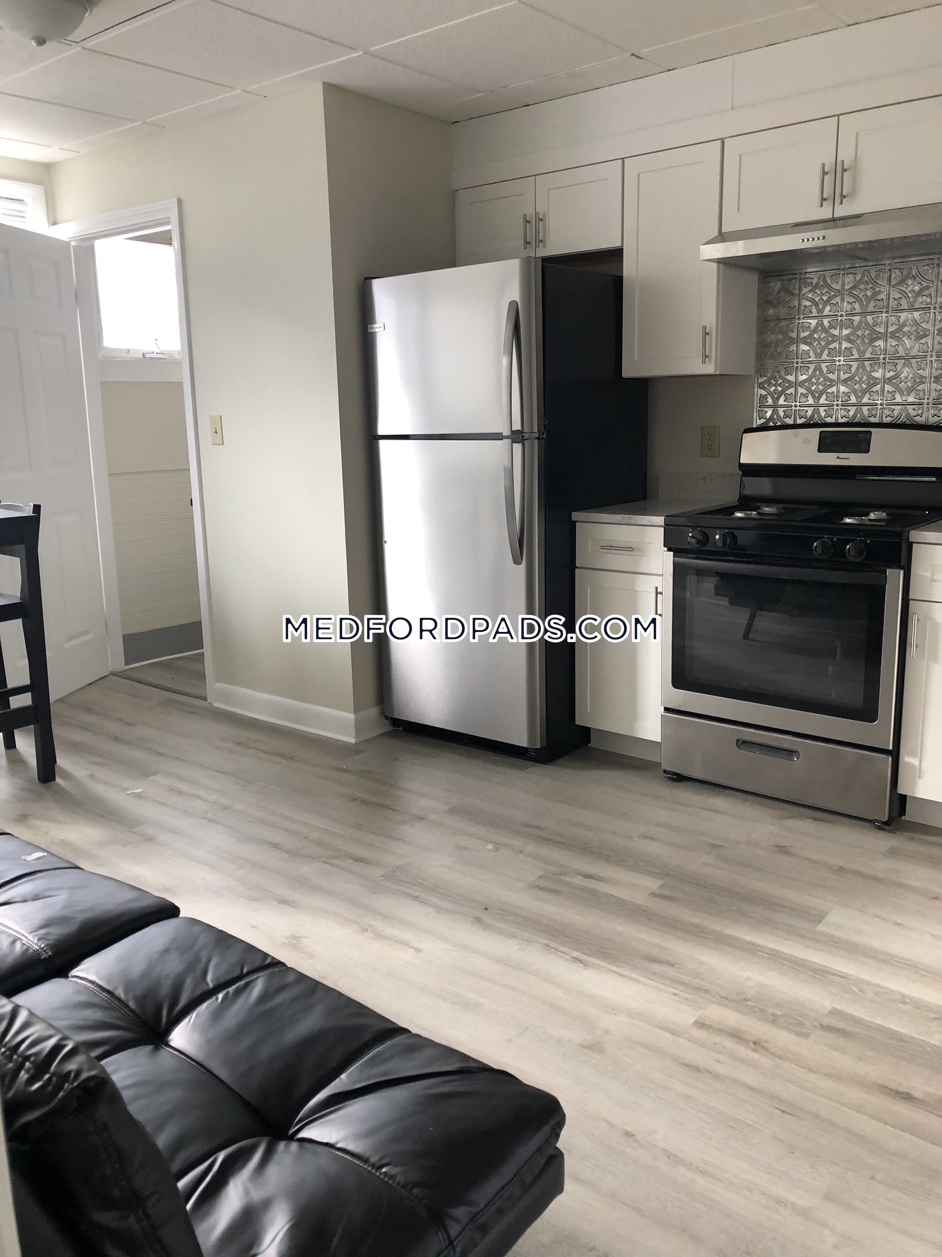 4 bed, 1 bath apartment for rent at 77 Lynman Ave Unit 2, Tufts University — photo 6 of 31