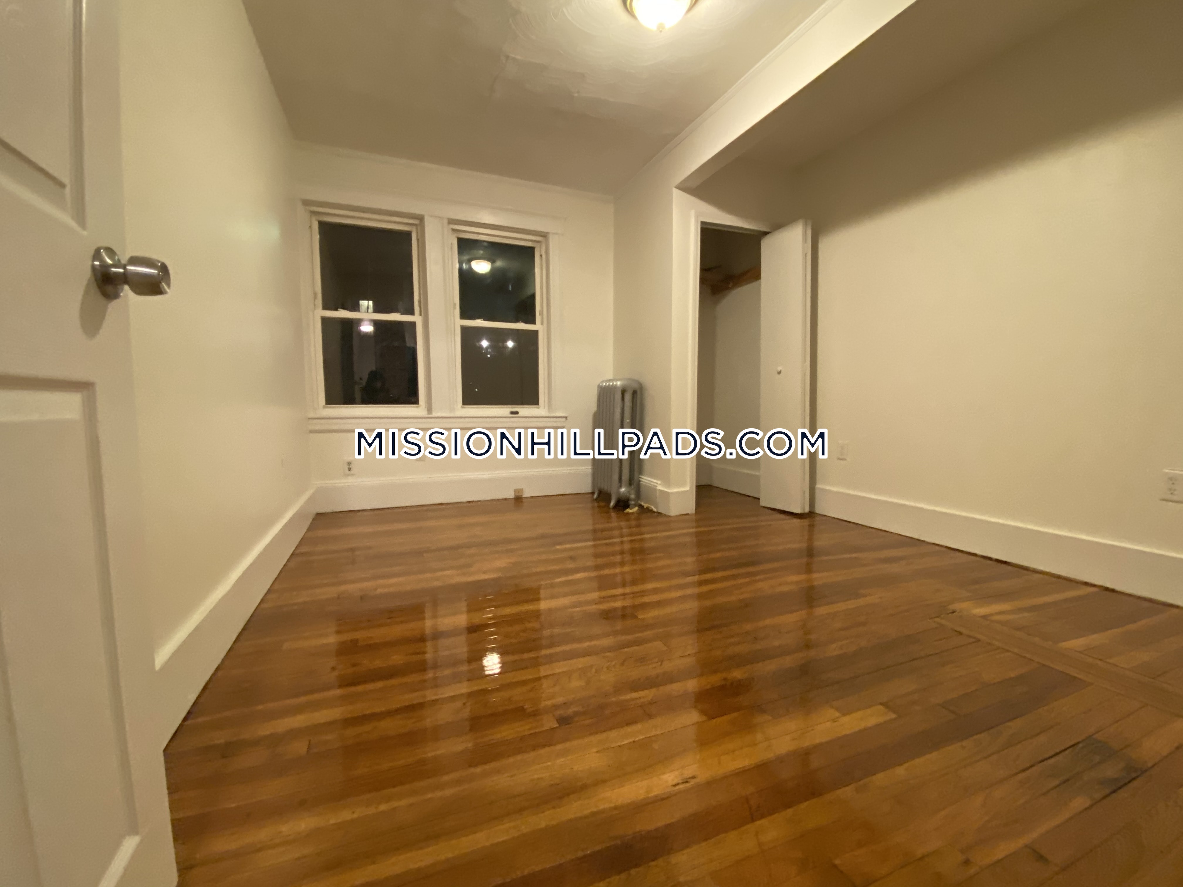5 bed, 3 bath apartment for rent at 183 Hillside St Unit 1, Mission Hill — photo 14 of 14