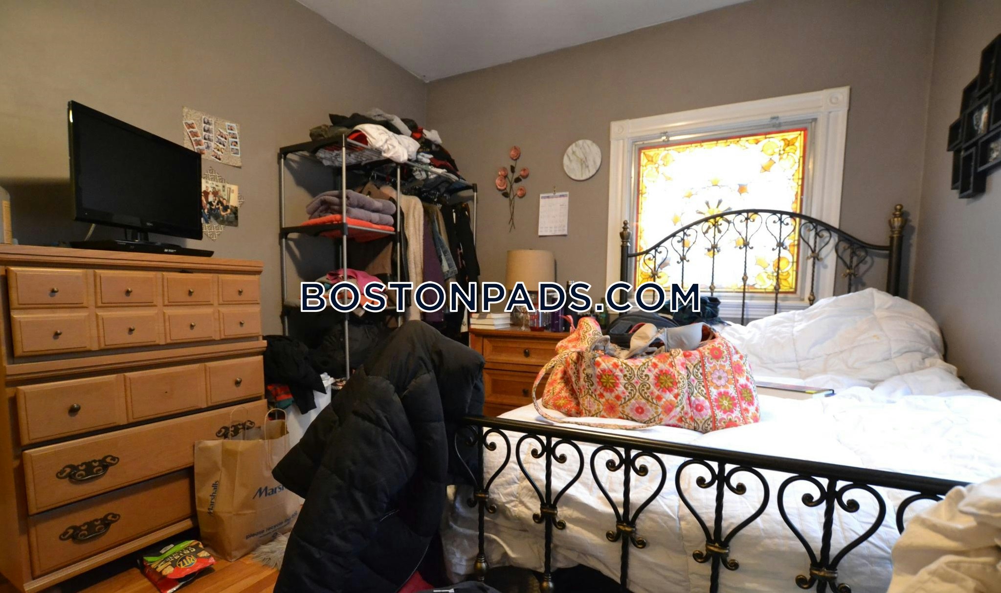 5 bed, 2 bath apartment for rent at 62 Ridgemont St Unit U2, Allston — photo 3 of 6
