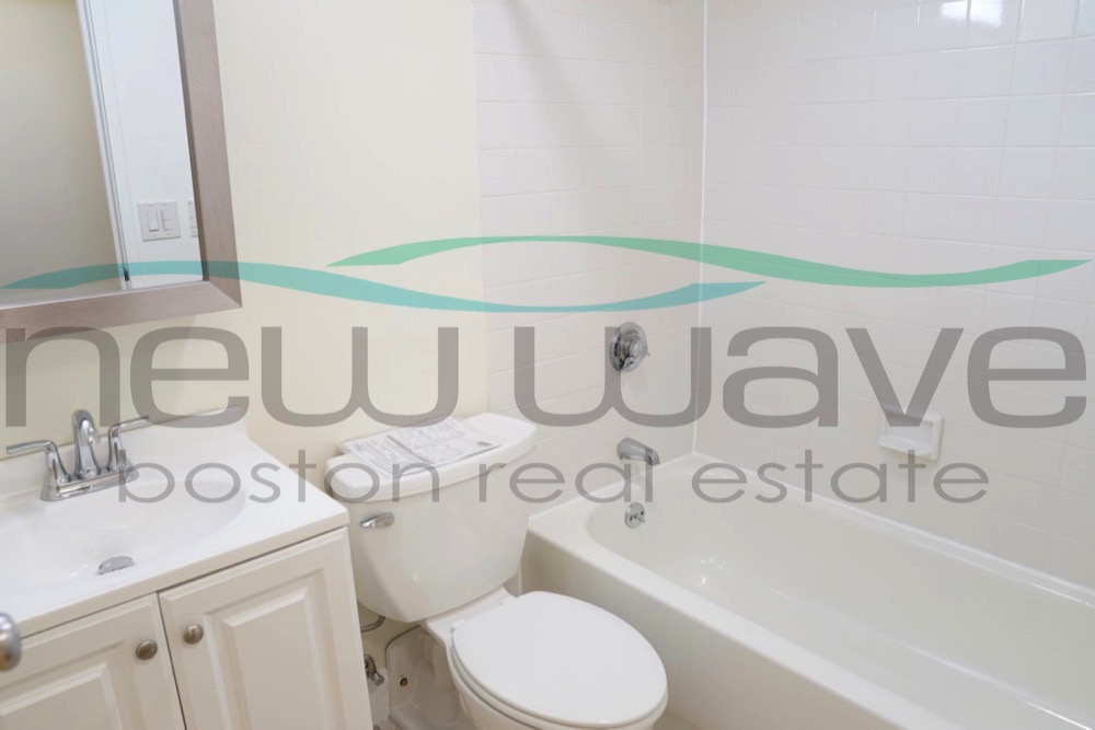 400 Massachusetts Ave, South End