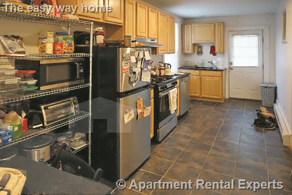 2 Greenwood Ter, Porter Square