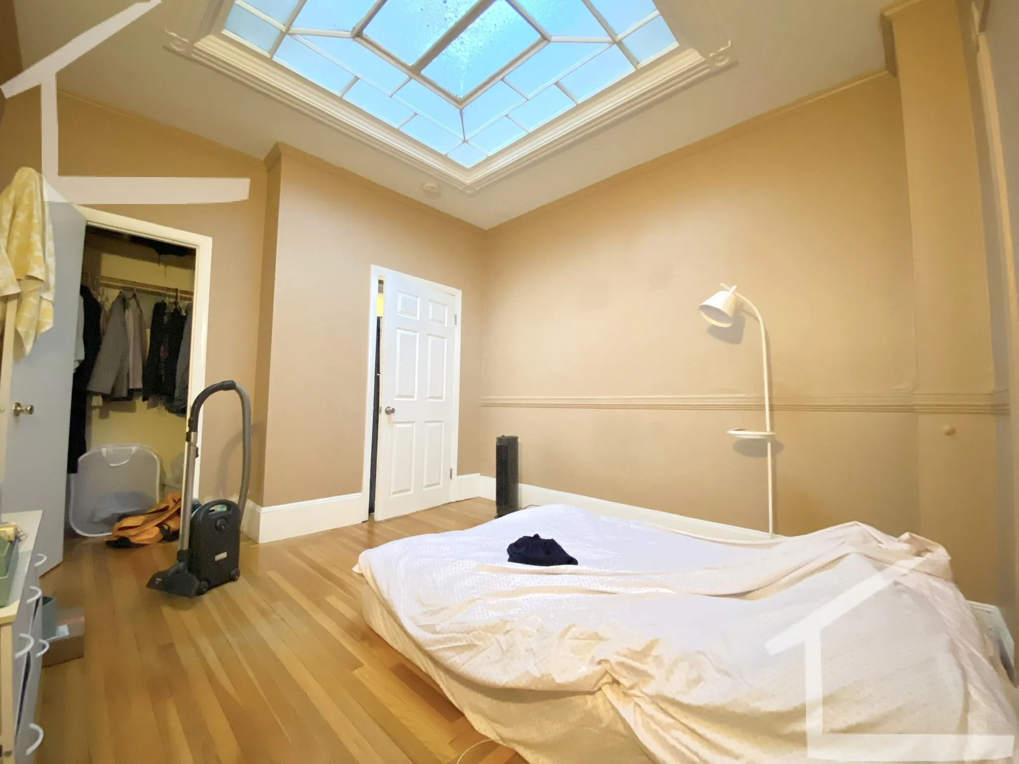 12 Bay State Rd, Fenway