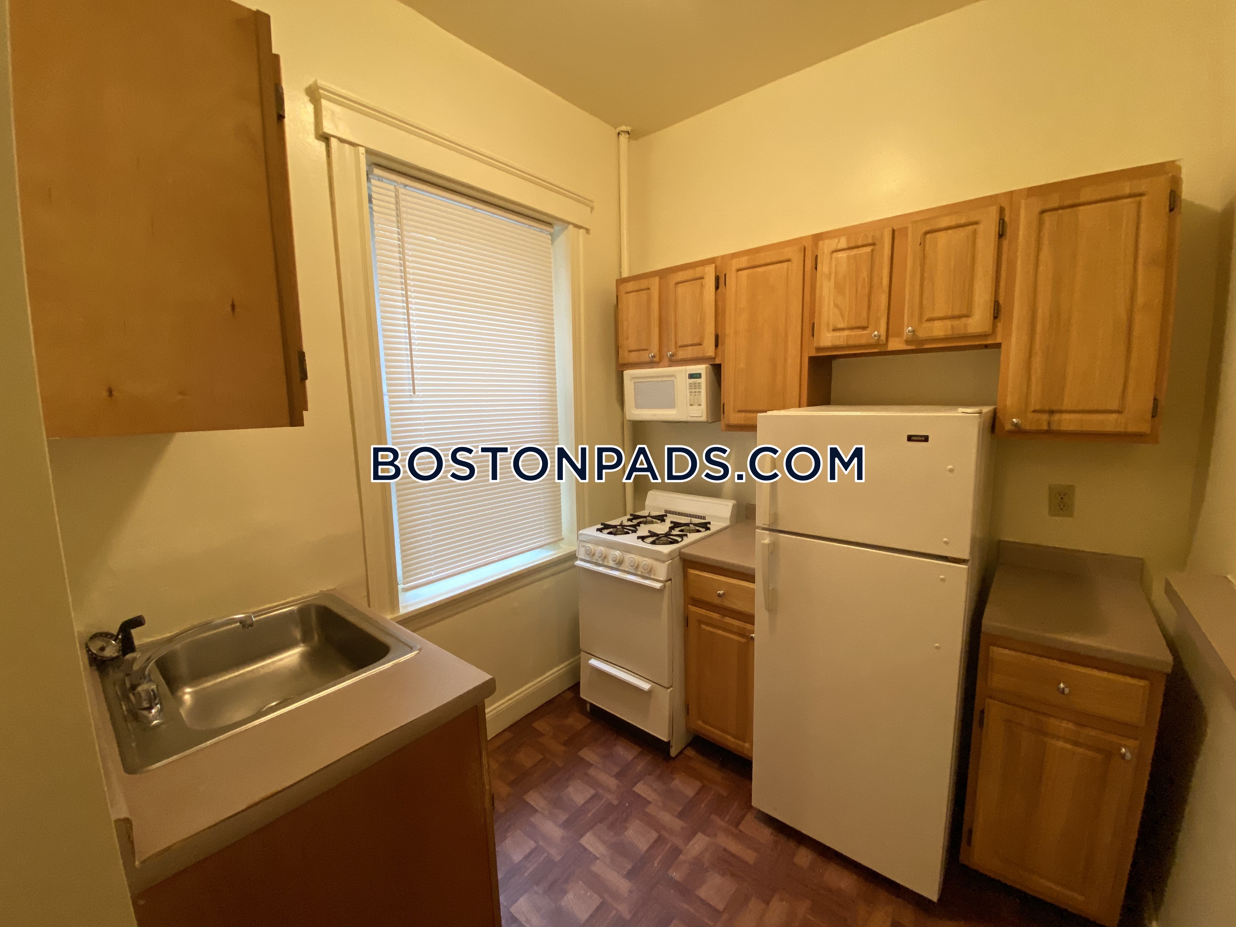 Studio bed, 1 bath apartment for rent at 16 Queensberry St Unit 5F, Fenway — photo 6 of 11