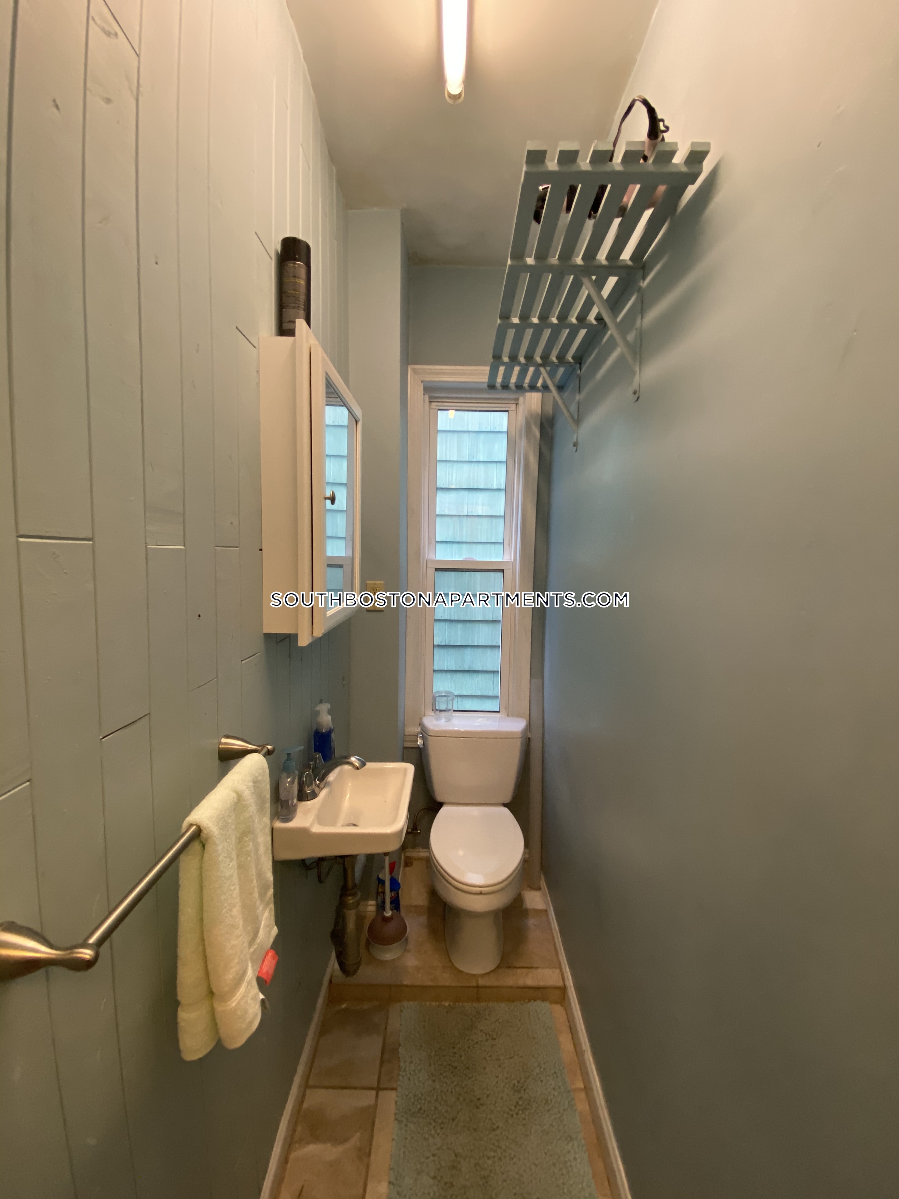 4 bed, 1.5 bath apartment for rent at 595 4th St Unit 2, South Boston — photo 32 of 42