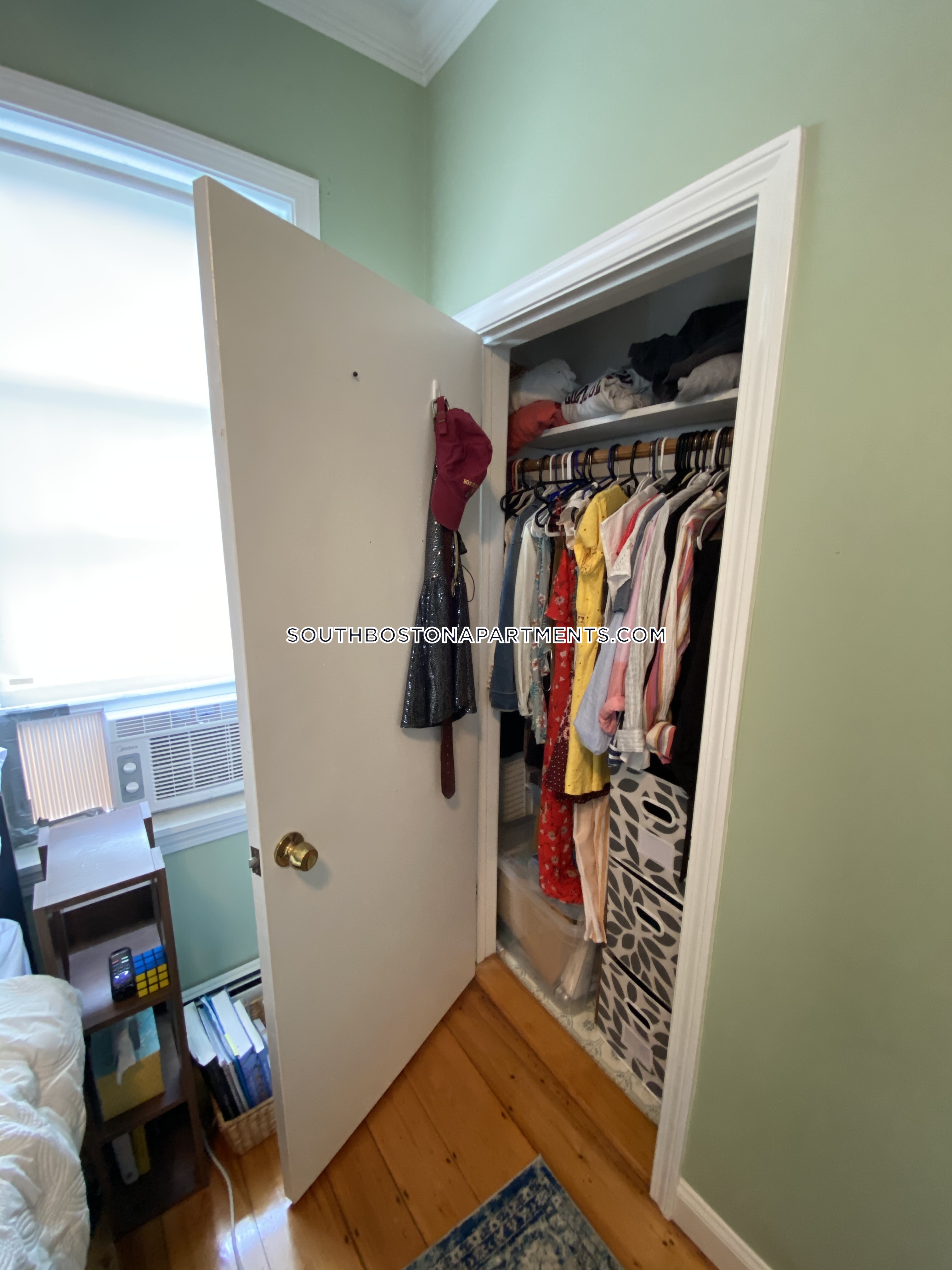 4 bed, 1.5 bath apartment for rent at 595 4th St Unit 2, South Boston — photo 6 of 42