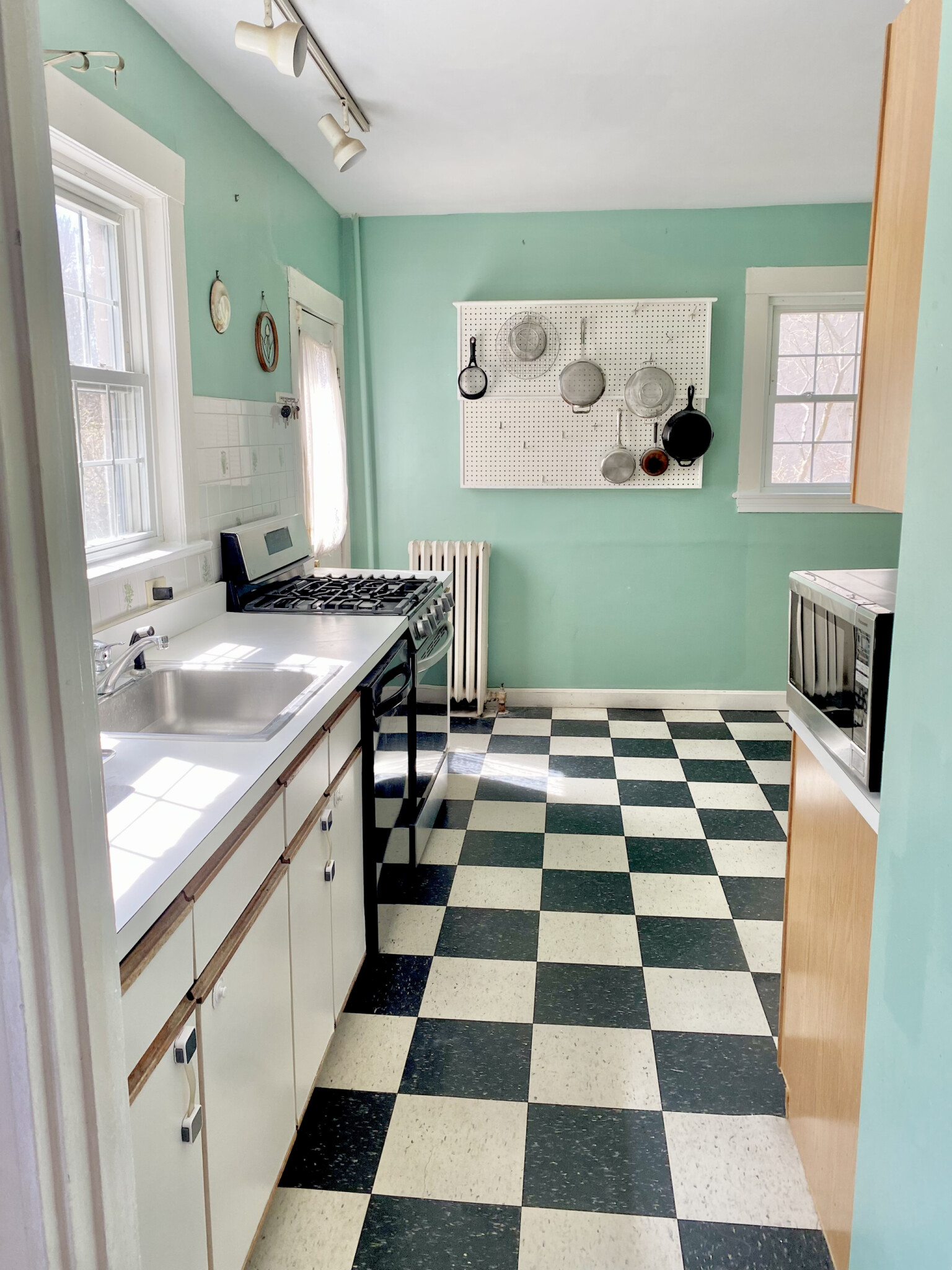 94 Florian St, Jamaica Plain