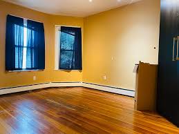 46 Middle St, South Boston