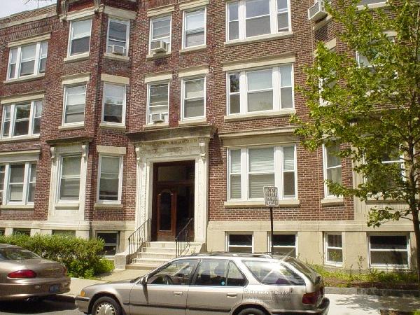 3 bed, 2 bath apartment for rent at 21 Gibbs St Unit 2, North Brookline — photo 1 of 6