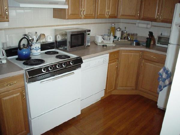 3 bed, 2 bath apartment for rent at 21 Gibbs St Unit 2, North Brookline — photo 3 of 6