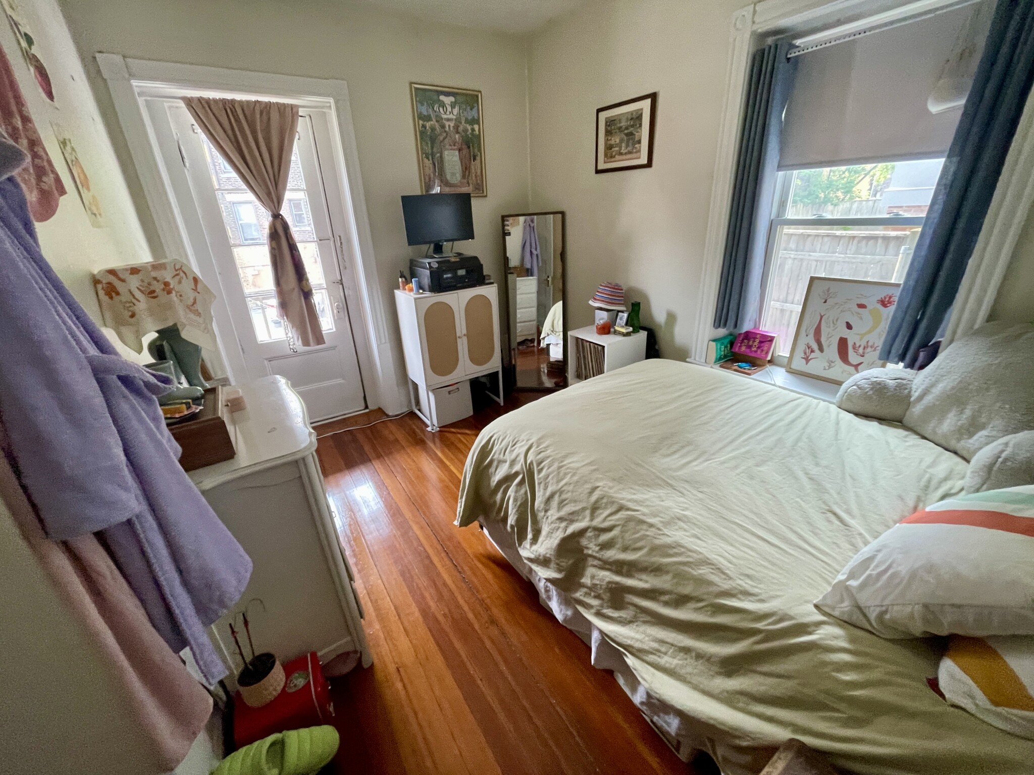 2 split bed, 1 bath apartment for rent at 1581 Beacon St Unit 4, Washington Square — photo 4 of 4