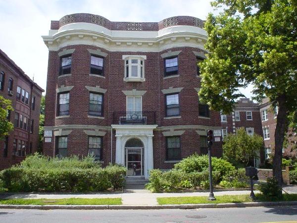 4 bed, 2 bath apartment for rent at 48 Babcock St Unit 0, Brookline Village — photo 2 of 2