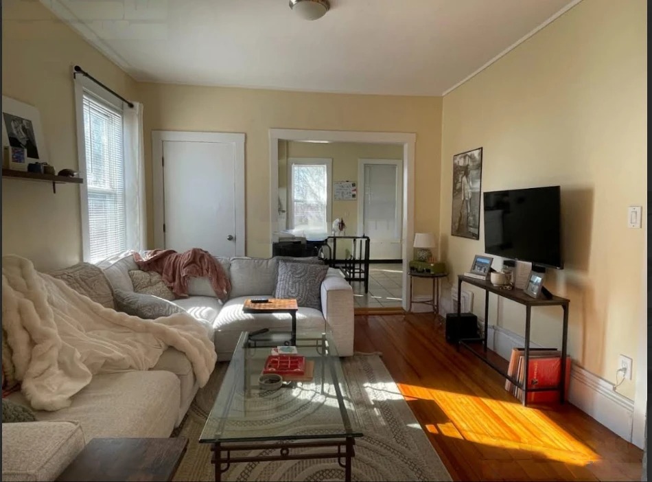 8 Bennett St, South Medford