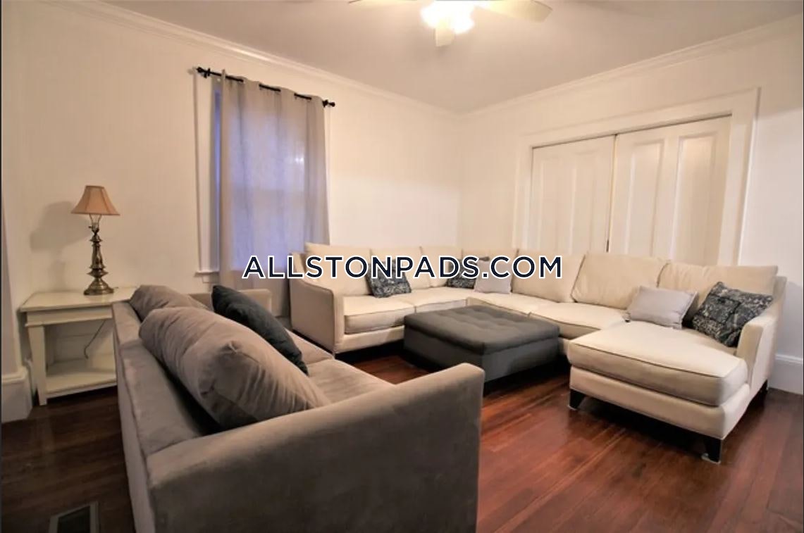 8+ bed, 4+ bath apartment for rent at 18 Holton St Unit U1, Allston — photo 4 of 16