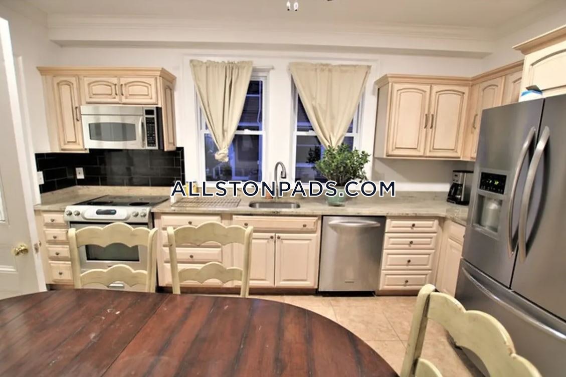 8+ bed, 4+ bath apartment for rent at 18 Holton St Unit U1, Allston