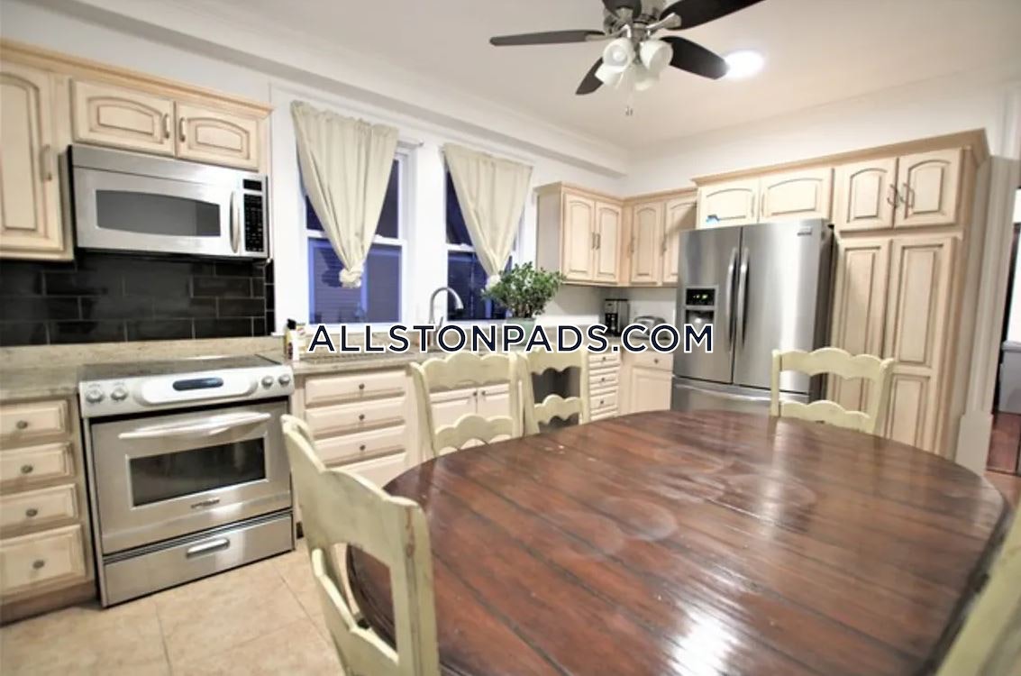8+ bed, 4+ bath apartment for rent at 18 Holton St Unit U1, Allston — photo 2 of 16