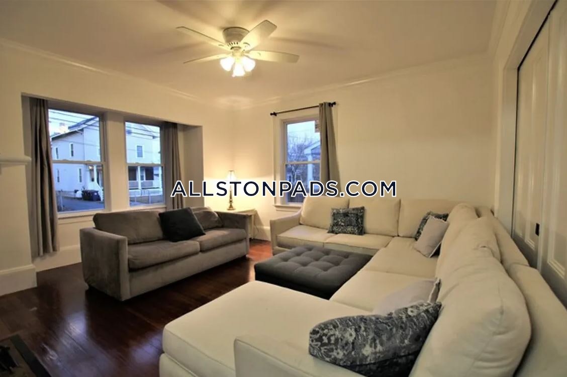 8+ bed, 4+ bath apartment for rent at 18 Holton St Unit U1, Allston — photo 13 of 16