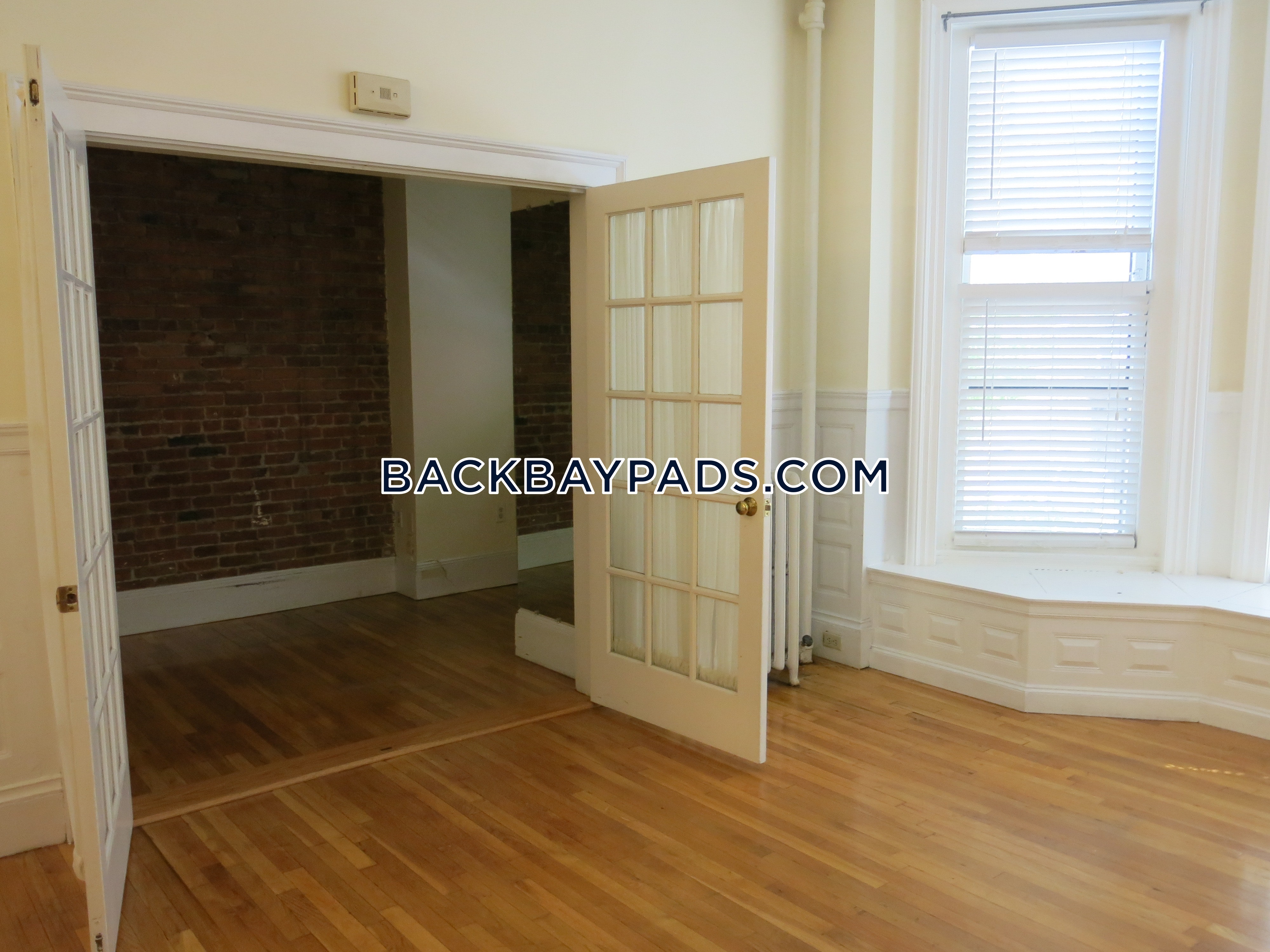 1 bed, 1 bath apartment for rent at 473 Beacon St Unit 3, Back Bay — photo 2 of 9
