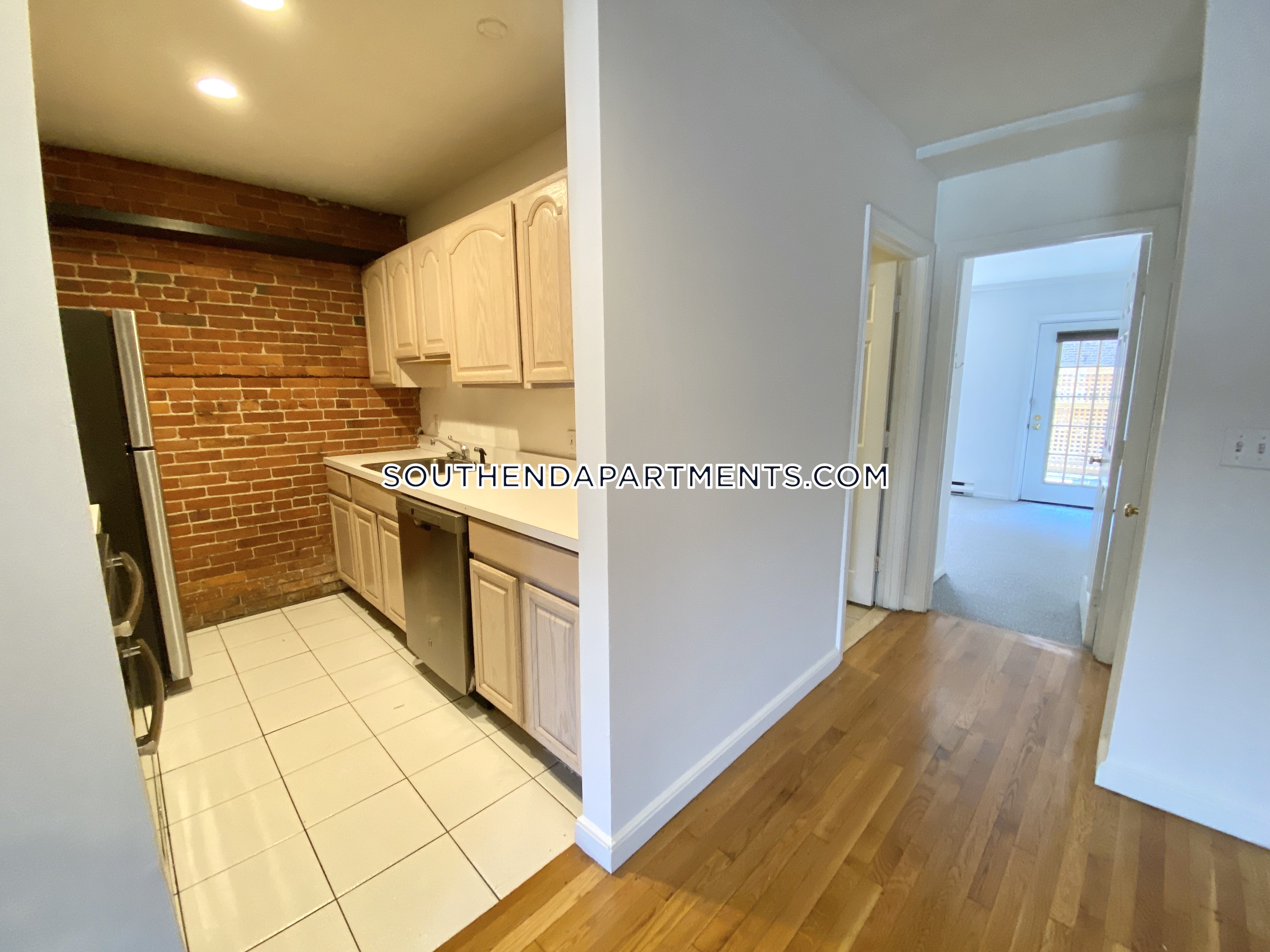 3 bed, 1 bath apartment for rent at 1750 Washington St Unit 3, South End — photo 1 of 5