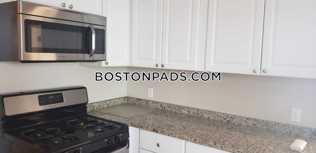 3 bed, 1 bath apartment for rent at 515 Medford St, Winter Hill — photo 2 of 38