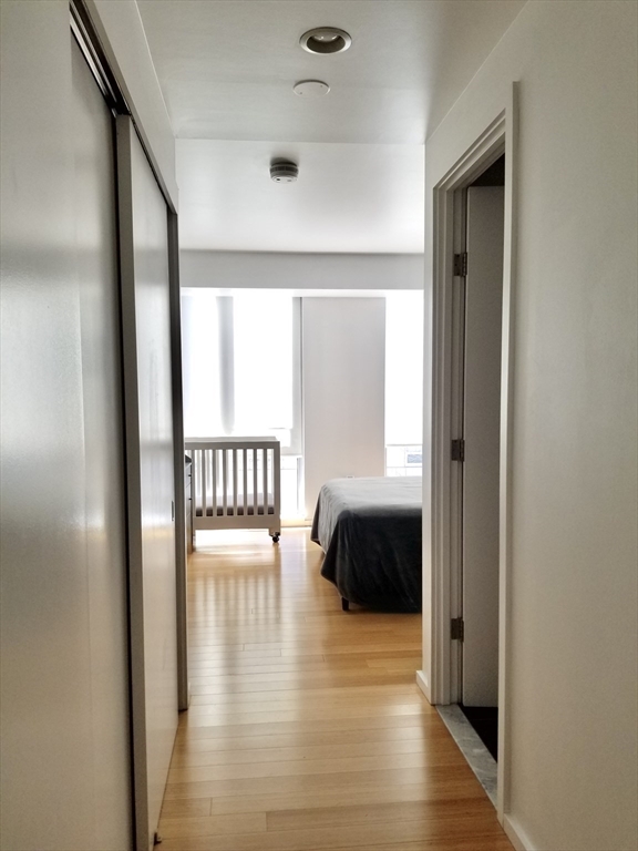 2 Earhart, East Cambridge