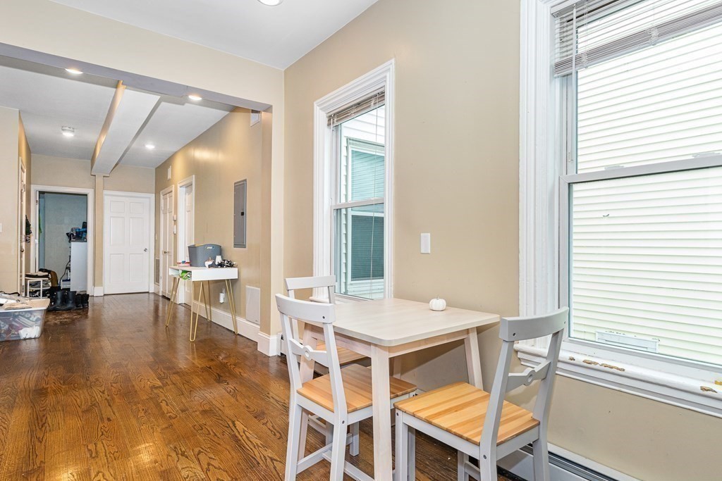 1566 Tremont St, Mission Hill