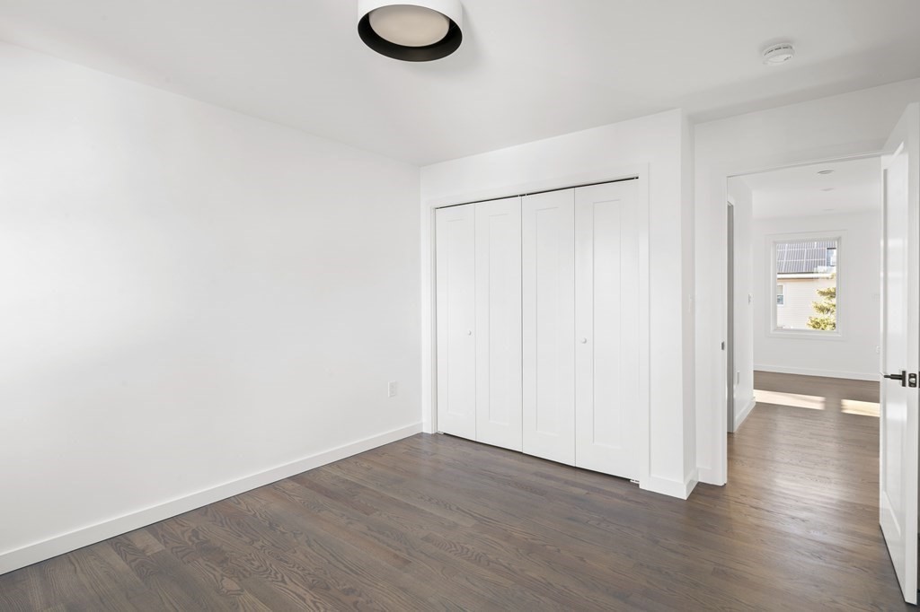 70 Walker St, Newtonville