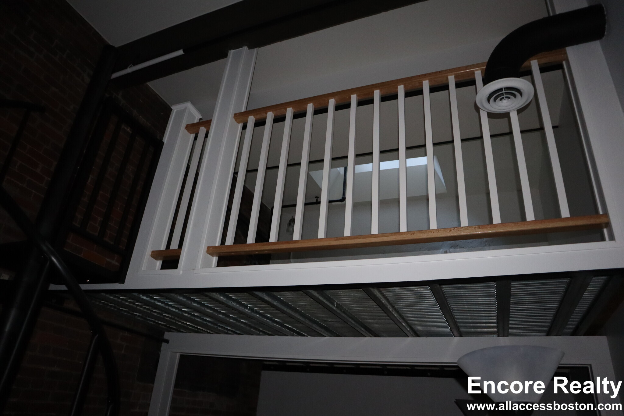 254 Friend St, West End