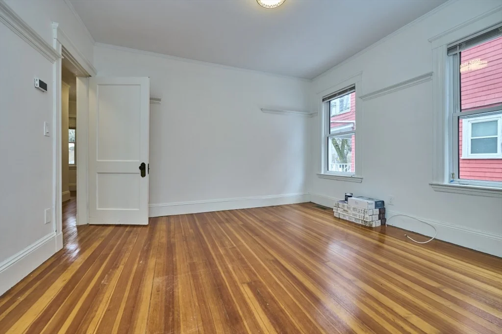 14 Malvern Ave, Davis Square