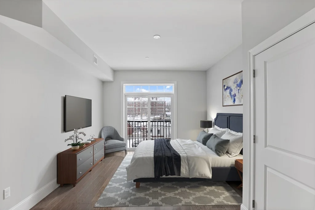 8 Sanborn St, Reading