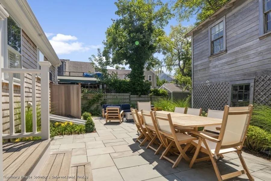 82 Center, Nantucket
