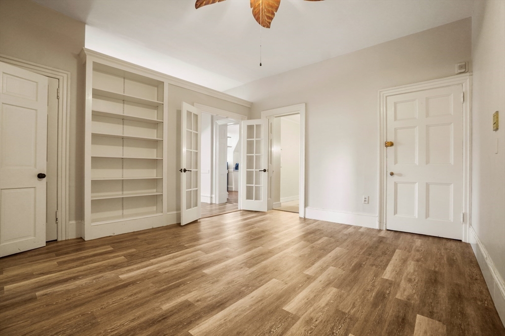 17 Gloucester St, Back Bay